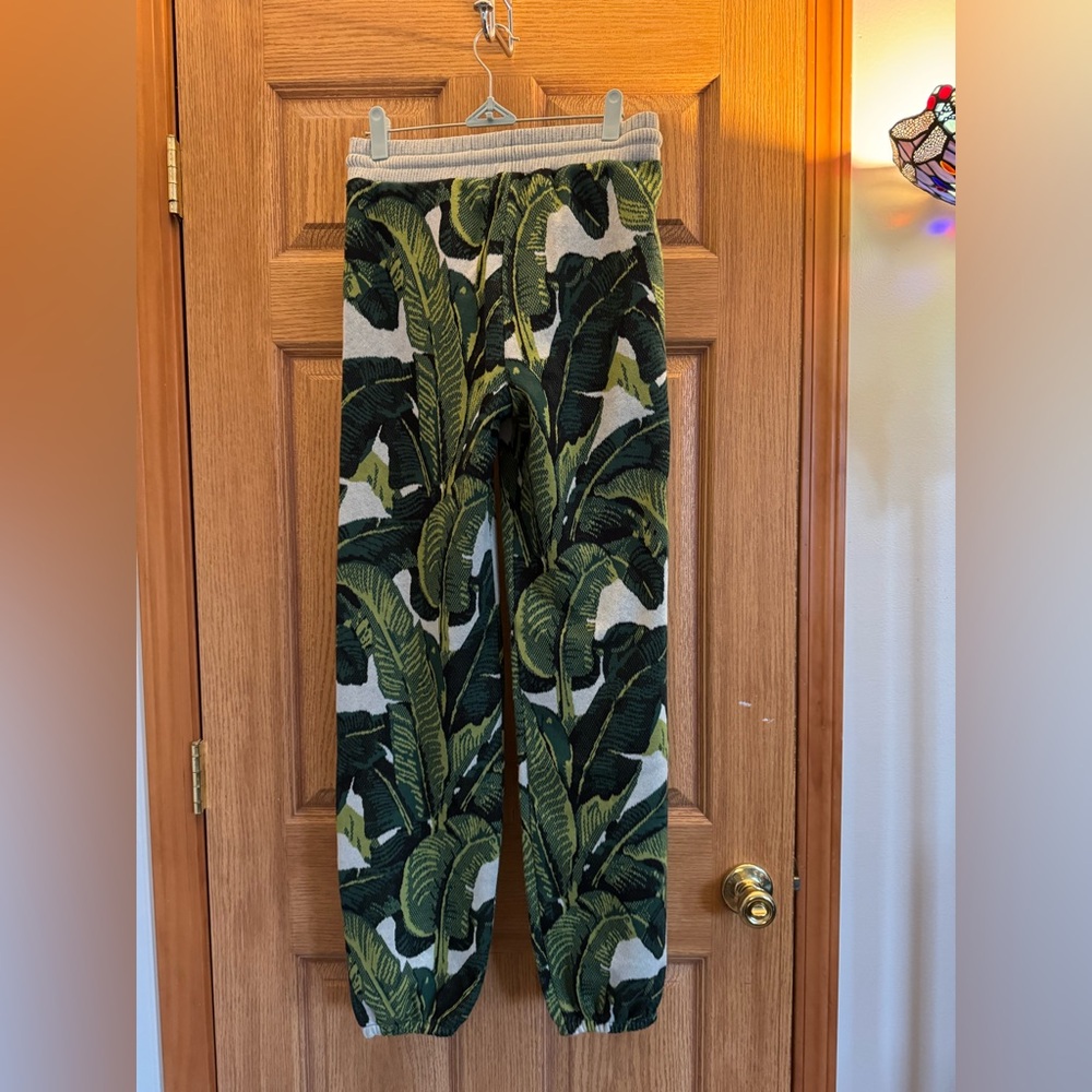 NWT Twenty Montreal Banana Leaf Print Women's Joggers - Picture 4 of 6